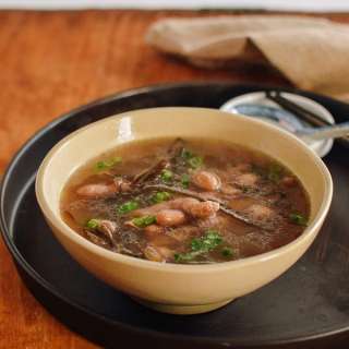 Cantonese Chicken Feet Soup
