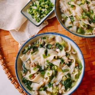 Shanghai Home-style Noodle Soup