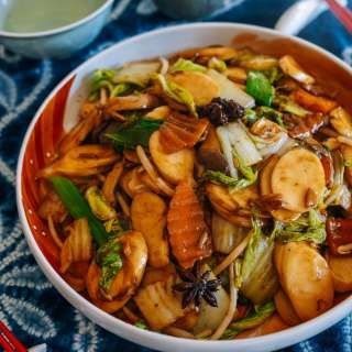Rice Cakes with Mixed Vegetables