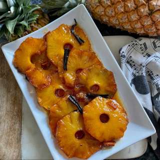 Roasted Pineapple with Sticky Vanilla
