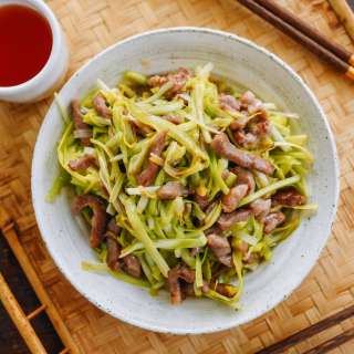 Stir-fried Chinese Yellow Chives with Pork