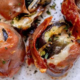Brie and Prosciutto Fig Bites