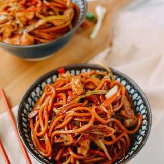 Restaurant-Style Chicken Lo Mein
