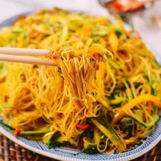 Vegetarian Singapore Noodles