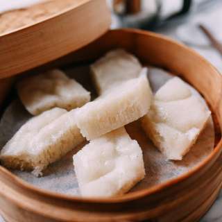 White Sugar Sponge Cake (Bai Tang Gao - 白糖糕)