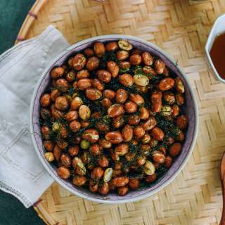 Seaweed with Peanuts, Ningbo-Style