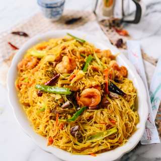 Singapore Noodles (Singapore Mei Fun)