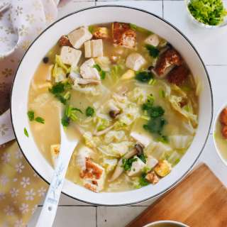 Tofu Soup (An Easy Chinese Recipe!)