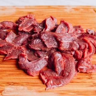 How to Velvet Beef for Stir-fry
