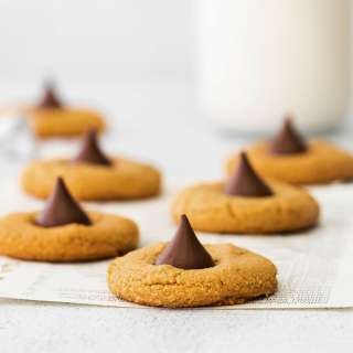 4 Ingredient Peanut Butter Blossom Cookies