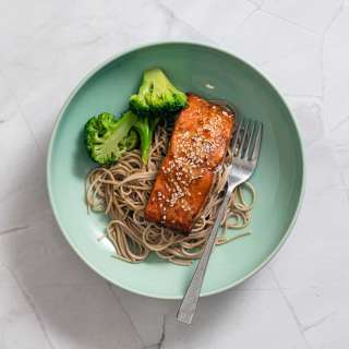 Honey Garlic Salmon in the Air Fryer