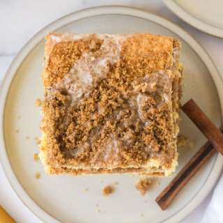 Snickerdoodle Crumb Cake