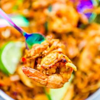 The Best Easy Chicken and Shrimp Pad Thai Noodles Recipe