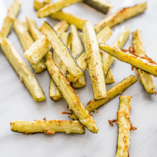Keto Garlic Parmesan Zucchini Fries