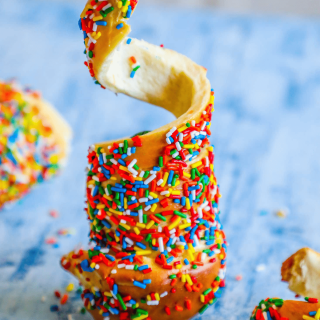Sprinkle Chimney Cakes Kürtoskalács