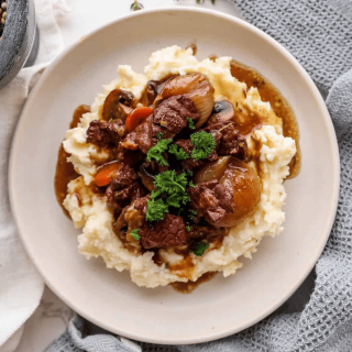 Best Beef Bourguignon Recipe (Boeuf Bourguignon)