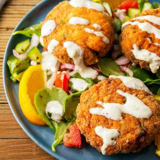 Salmon Patties with Crackers
