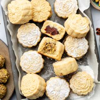 Maamoul (Date & Nut Cookies)