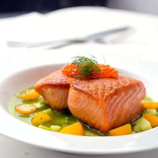 Salmon with Cucumber Dill Sauce