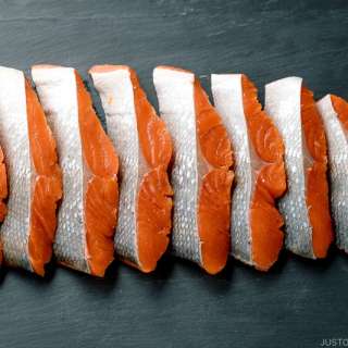 How to Cut Salmon into Japanese-Style Fillets