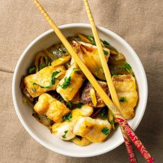 Vietnamese Crispy Fish with Cilantro