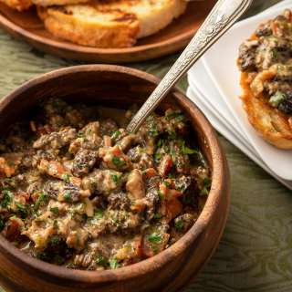 Creamy Mushrooms on Toast