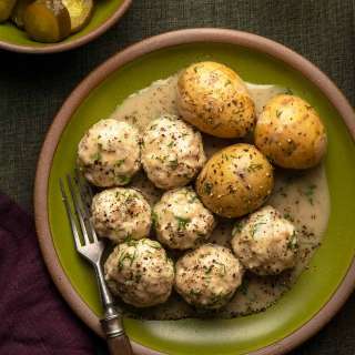 Pike Balls with Dill Cream Sauce