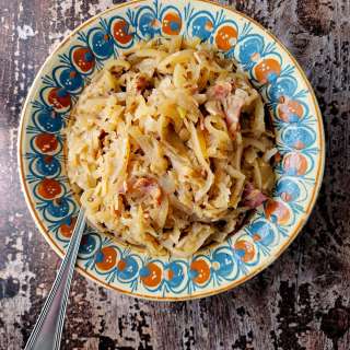 German Sauerkraut with Applesauce