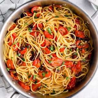 One-Pot Spaghetti Puttanesca