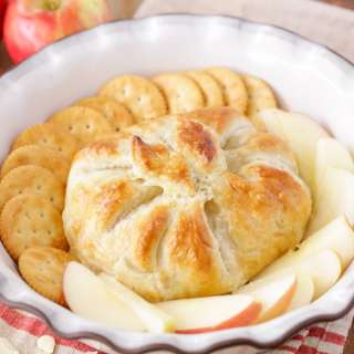 Baked Brie in Puff Pastry