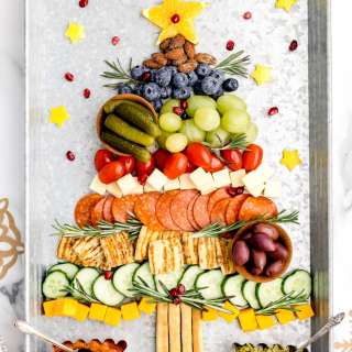 Christmas Tree Charcuterie Board Recipe