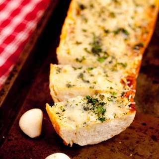 Easiest Garlic Cheese Bread