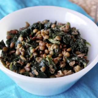Warm Spinach Lentil Salad with Olive Oil and Honey Dressing