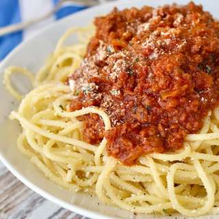 The Ultimate Greek Spaghetti with Meat Sauce Recipe – Makaronia me Kima