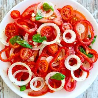 5-Ingredient Mediterranean Salad