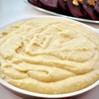 Traditional Greek Skordalia (Garlic and Potato Dip)