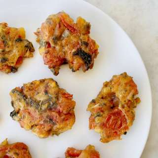 Greek Tomato Fritters from Santorini-Domatokeftedes