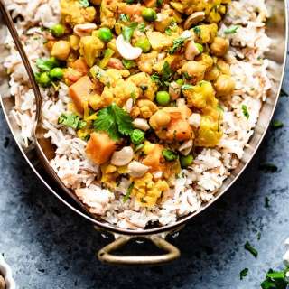 Vegan Cauliflower Curry With Coconut Milk
