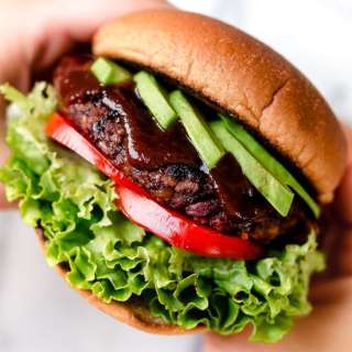 Houston’s Veggie Burger