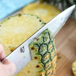 How to Choose & Cut a Pineapple