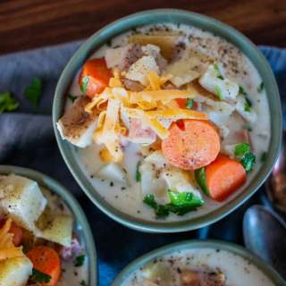 Cheesy Ham and Potato Soup