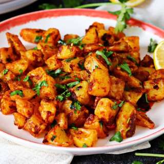 Batata Harra (Lebanese Spicy Potatoes)