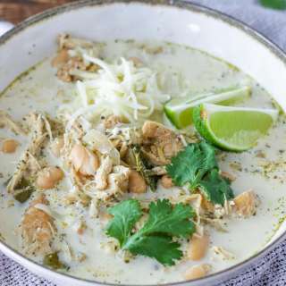 Slow Cooker White Chicken Chili