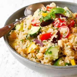 Quinoa Chickpea Salad