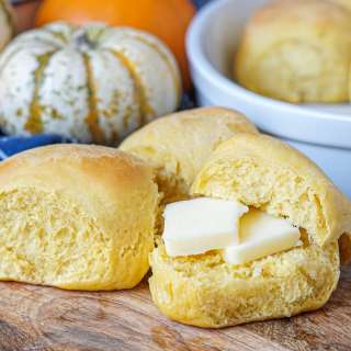 Pumpkin Yeast Rolls