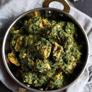 Spinach & Chicken Curry Recipe {Chicken Saag}