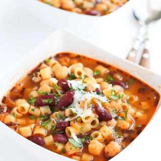 Pasta e Fagioli Recipe (Italian Pasta & Bean Soup)