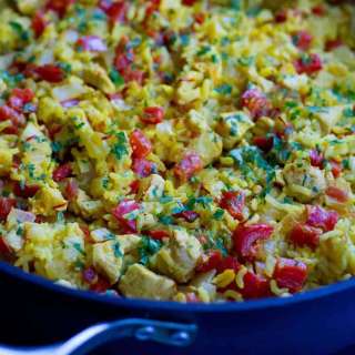 One-Pot Arroz Con Pollo {Chicken and Rice}