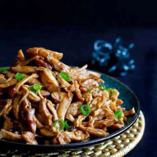 Slow Cooker Hoisin Chicken Recipe {Crockpot}