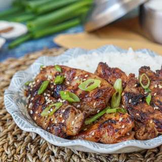 Dak Bulgogi (Korean Soy-Marinated Chicken)